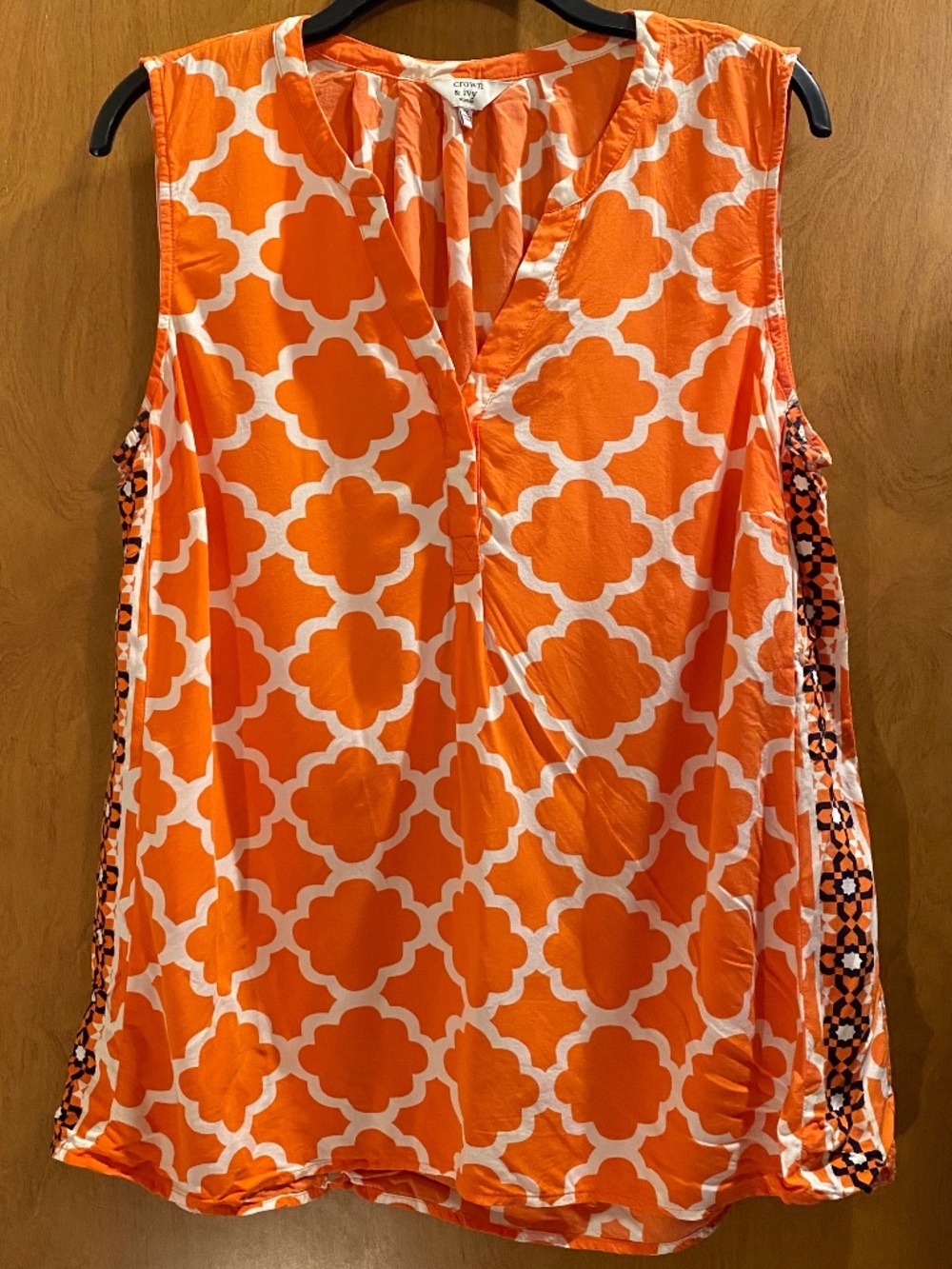 Crown and Ivy XL orange, white, and blue sleeveless women’s top